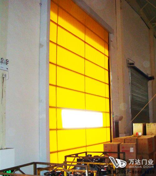 番阳镇工厂堆积门